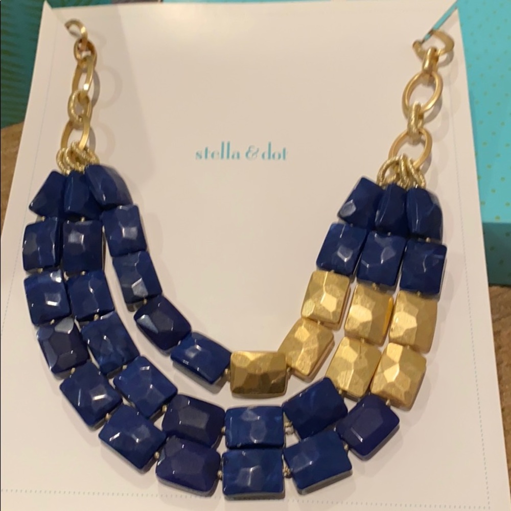 Stella & Dot Necklace